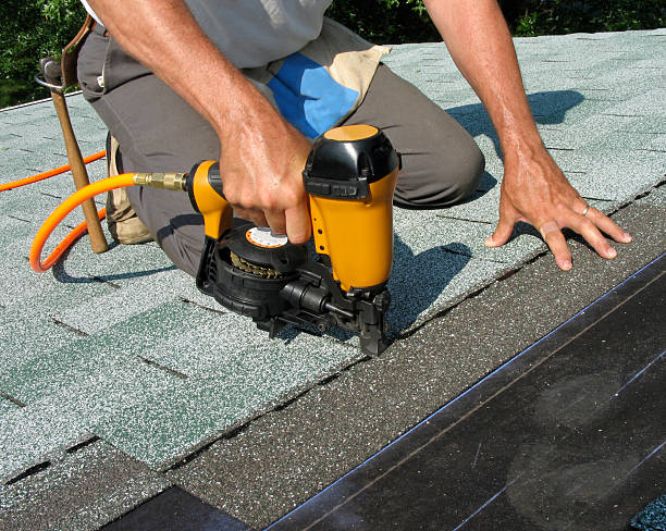 Best Roof Maintenance Services  in Connell, WA